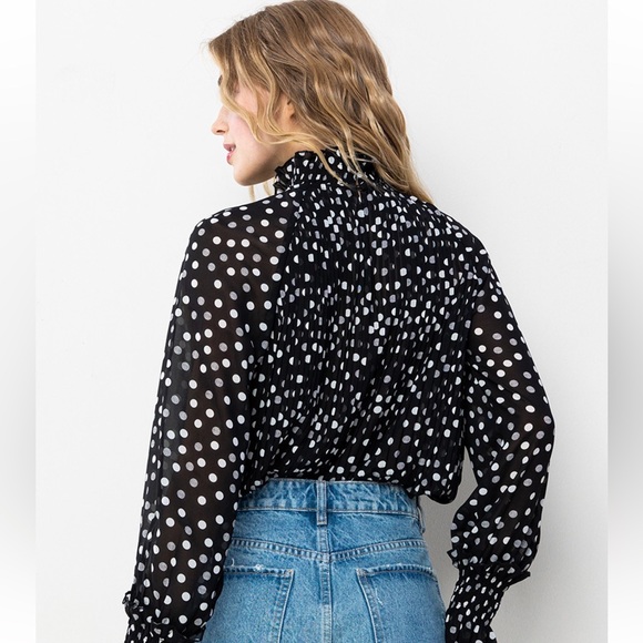 27 Polka Dot Pleated Long Sleeve Blouse Top - Picture 4 of 7